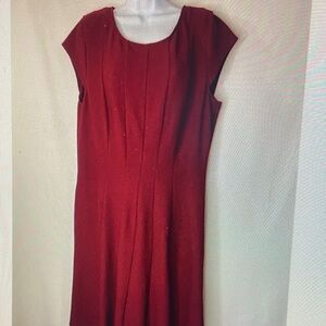 Chic Scarlet Midi Dress